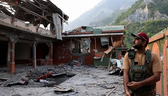 ভারতের হামলায় পাকিস্তানে নিহত ৫১, নিহত সেনাদের নাম প্রকাশ